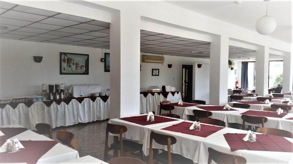 Marion Hotel Polis Esterno foto