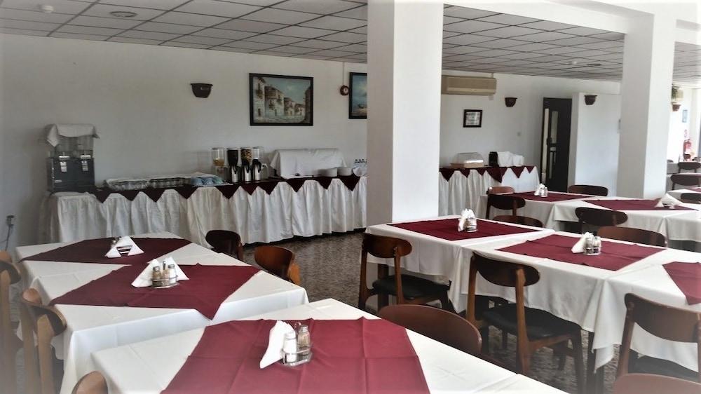 Marion Hotel Polis Esterno foto