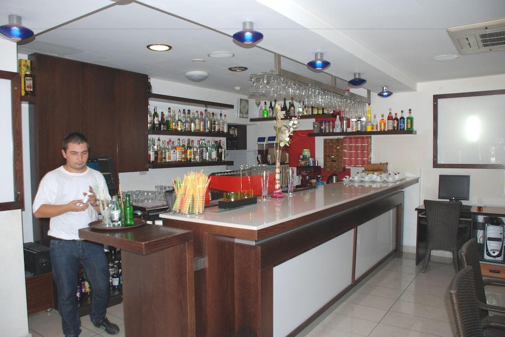 Marion Hotel Polis Esterno foto